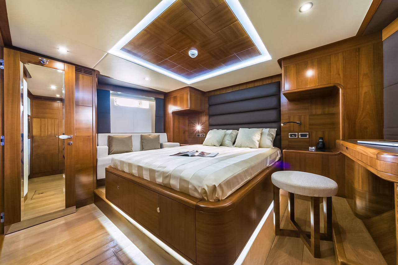 Majesty-88 Luxury bedroom