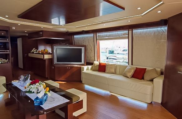 Majesty-88 Yacht-Living-Area