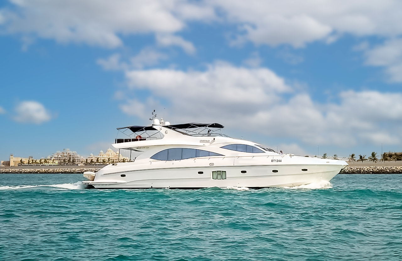 Organise Your Next Corporate Event Onboard a Luxury Yacht