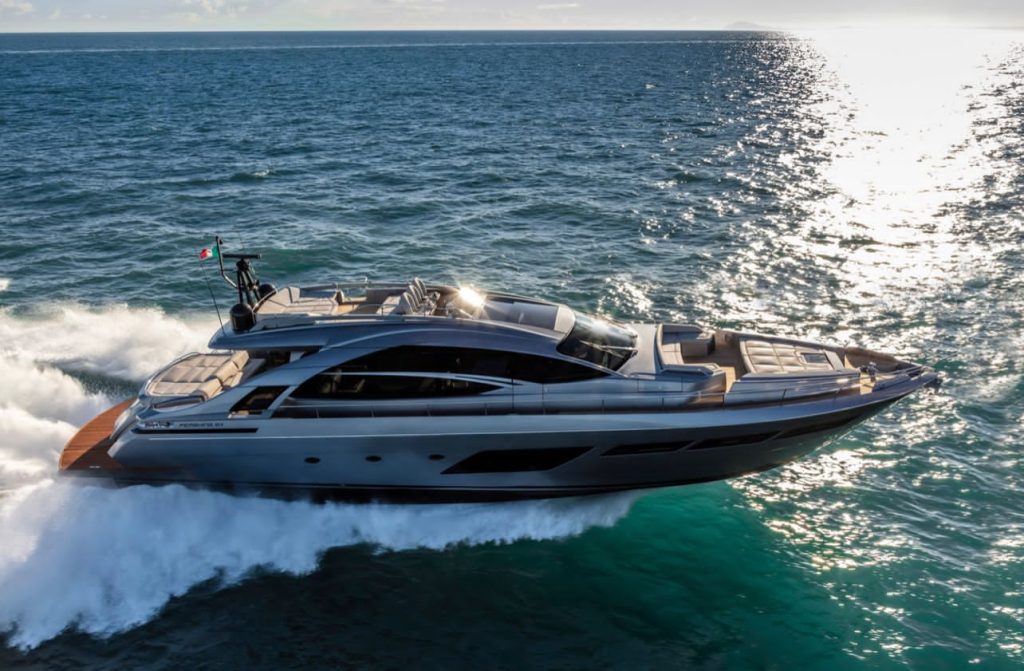Pershing8x luxury Yacht
